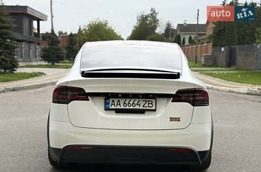 Позашляховик / Кросовер Tesla Model X 2023 в 
