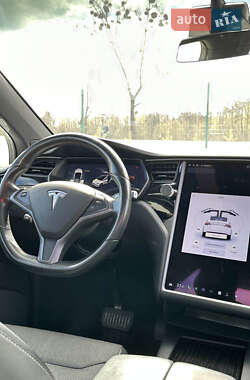 Внедорожник / Кроссовер Tesla Model X 2018 в 