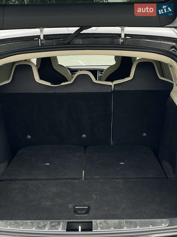 Внедорожник / Кроссовер Tesla Model X 2018 в Львове фото 18 Внедорожник / Кроссовер Tesla Model X 2018 в Львове