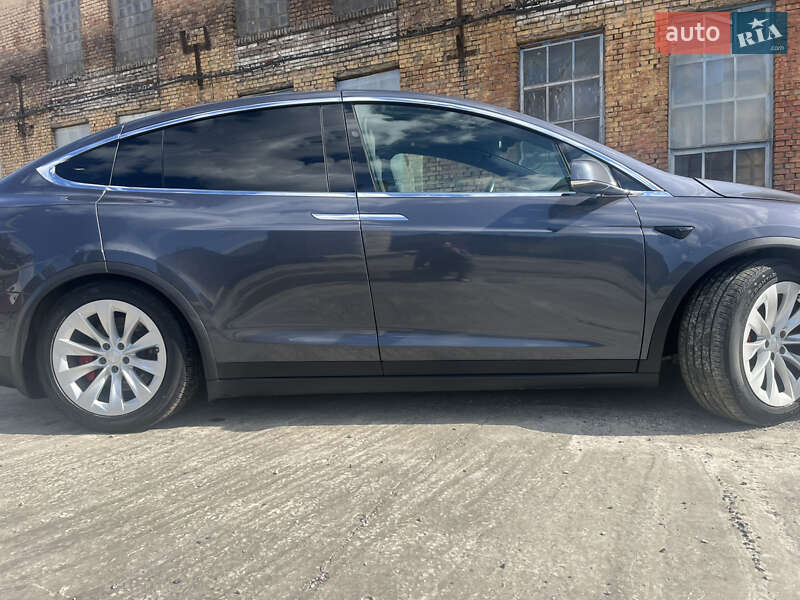 Позашляховик / Кросовер Tesla Model X 2020 в Києві