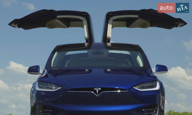 Внедорожник / Кроссовер Tesla Model X 2022 в 