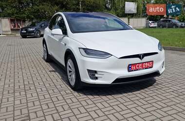 Позашляховик / Кросовер Tesla Model X 2018 в 