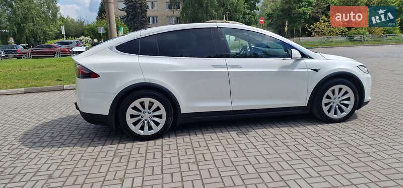 Внедорожник / Кроссовер Tesla Model X 2018 в Тернополе