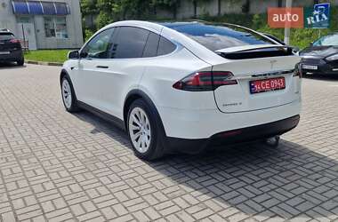 Позашляховик / Кросовер Tesla Model X 2018 в 