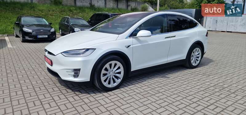 Внедорожник / Кроссовер Tesla Model X 2018 в Тернополе