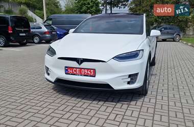 Позашляховик / Кросовер Tesla Model X 2018 в 