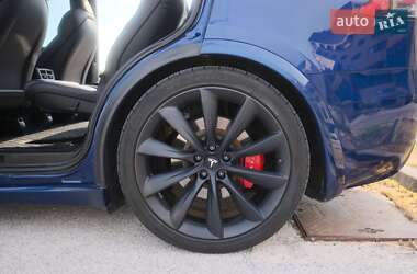 Внедорожник / Кроссовер Tesla Model X 2019 в 