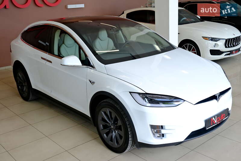 Позашляховик / Кросовер Tesla Model X 2018 в Одесі