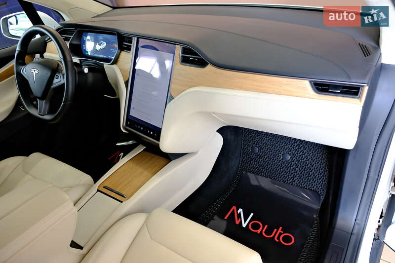 Позашляховик / Кросовер Tesla Model X 2018 в Одесі