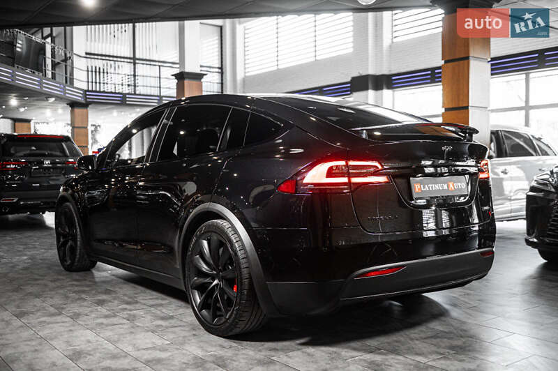 Внедорожник / Кроссовер Tesla Model X 2018 в Одессе фото 13 Внедорожник / Кроссовер Tesla Model X 2018 в Одессе