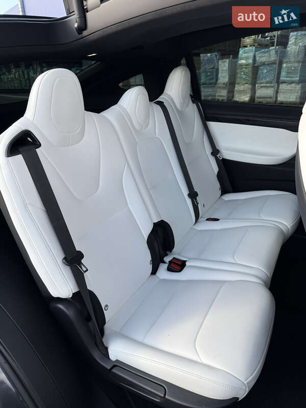 Позашляховик / Кросовер Tesla Model X 2020 в Дніпрі