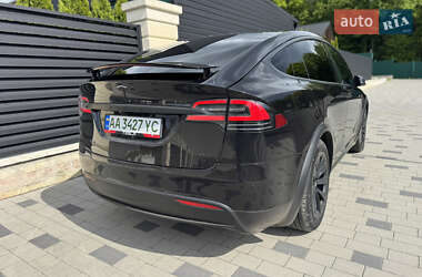 Позашляховик / Кросовер Tesla Model X 2017 в 