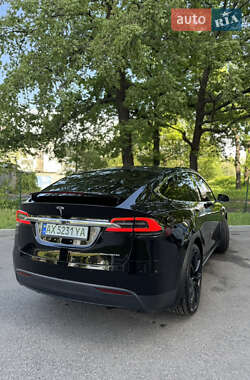 Внедорожник / Кроссовер Tesla Model X 2020 в 