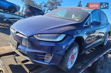 Внедорожник / Кроссовер Tesla Model X 2016 в 