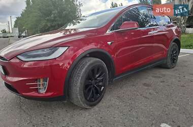 Позашляховик / Кросовер Tesla Model X 2017 в 