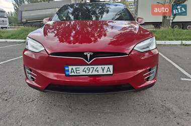 Позашляховик / Кросовер Tesla Model X 2017 в 