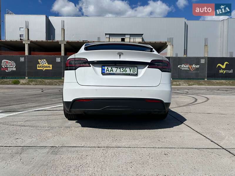 Внедорожник / Кроссовер Tesla Model X 2022 в Киеве