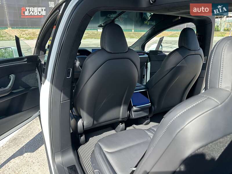 Внедорожник / Кроссовер Tesla Model X 2022 в Киеве