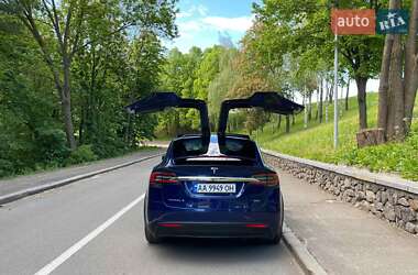 Внедорожник / Кроссовер Tesla Model X 2017 в 