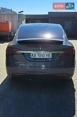 Внедорожник / Кроссовер Tesla Model X 2018 в 