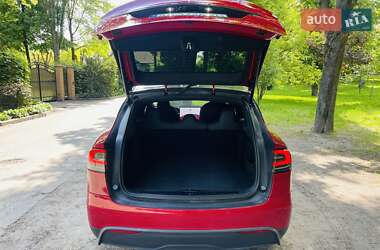 Позашляховик / Кросовер Tesla Model X 2022 в 