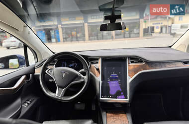 Внедорожник / Кроссовер Tesla Model X 2016 в 