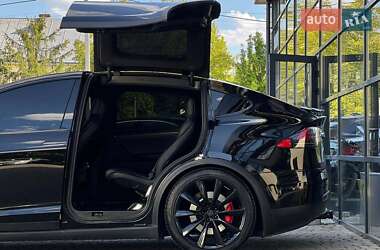 Внедорожник / Кроссовер Tesla Model X 2016 в 