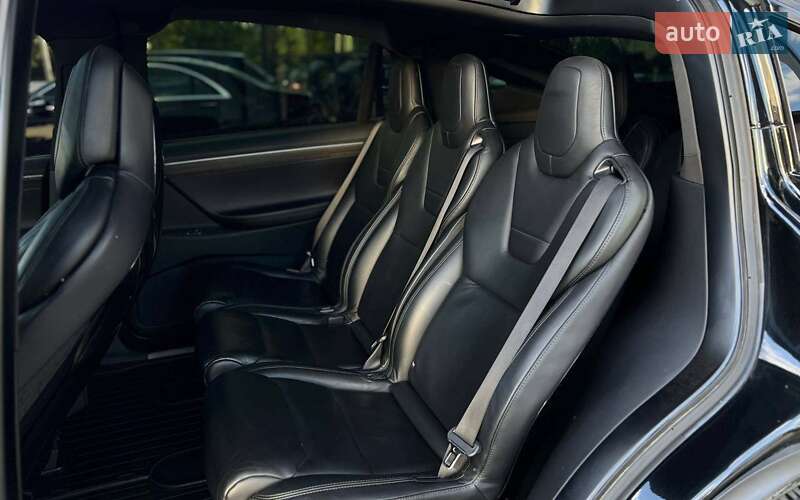 Внедорожник / Кроссовер Tesla Model X 2016 в Ивано-Франковске