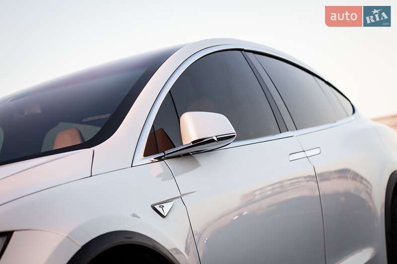 Внедорожник / Кроссовер Tesla Model X 2016 в Львове