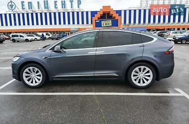 Внедорожник / Кроссовер Tesla Model X 2018 в 