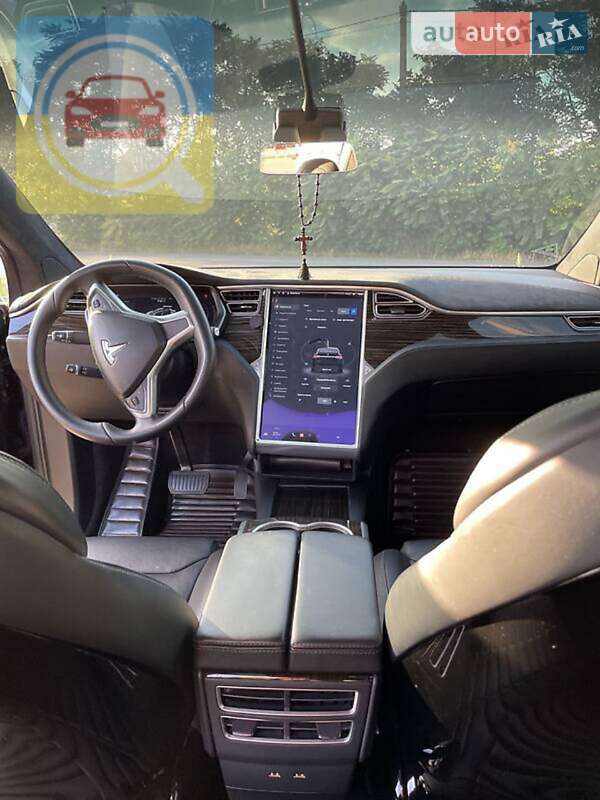 Позашляховик / Кросовер Tesla Model X 2016 в Одесі фото 6 Позашляховик / Кросовер Tesla Model X 2016 в Одесі