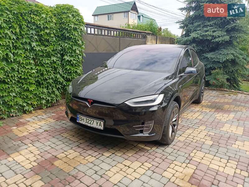 Tesla Model X 2016