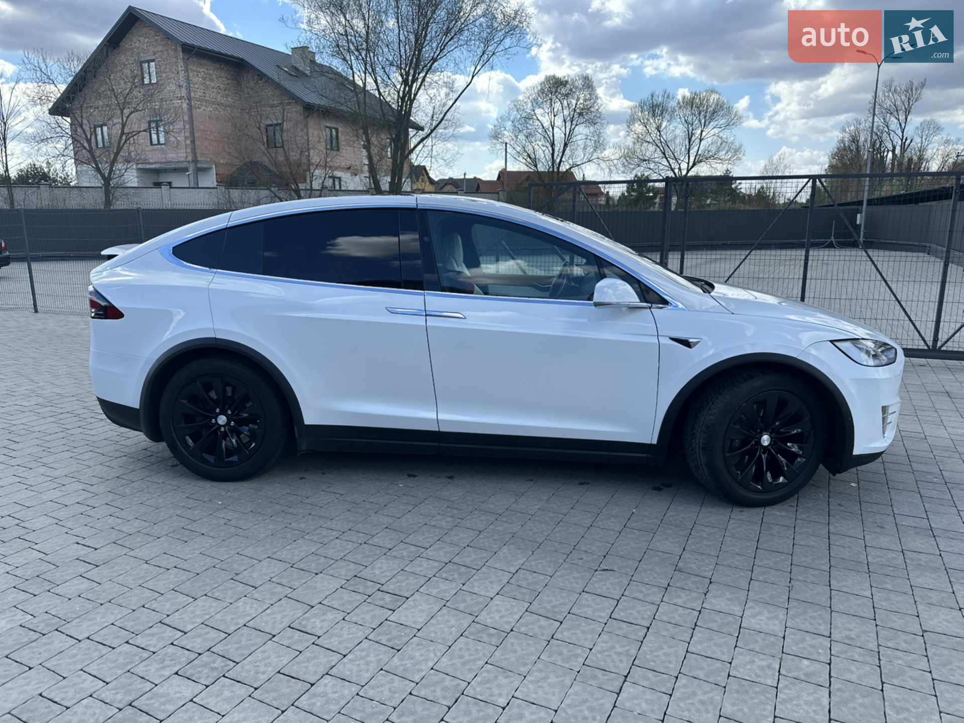 2017 Tesla Model X - мініатюра 3