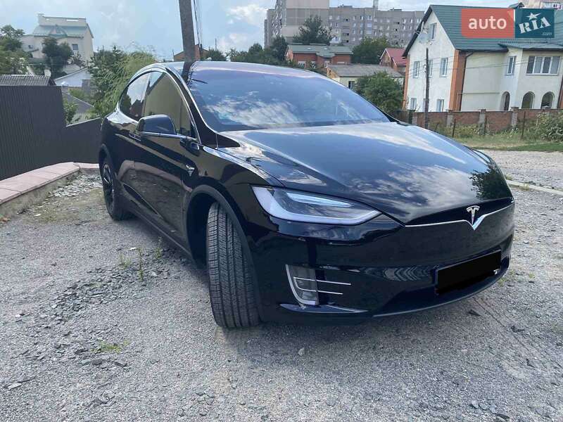Внедорожник / Кроссовер Tesla Model X 2017 в Киеве
