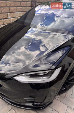 Внедорожник / Кроссовер Tesla Model X 2019 в 