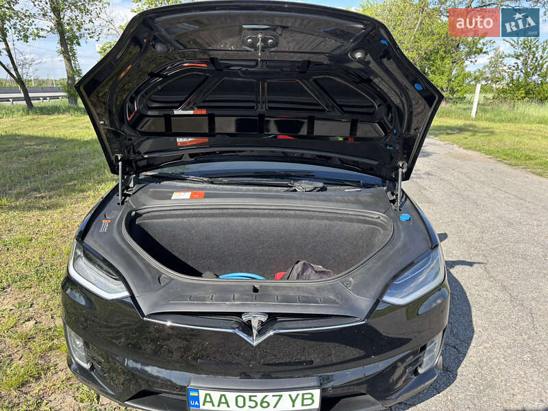 Внедорожник / Кроссовер Tesla Model X 2017 в Киеве
