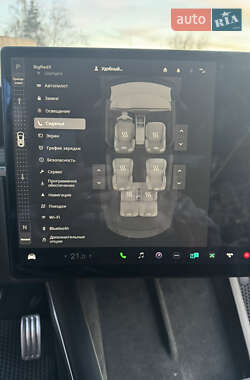 Позашляховик / Кросовер Tesla Model X 2022 в 
