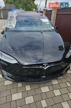 Внедорожник / Кроссовер Tesla Model X 2017 в Черновцах