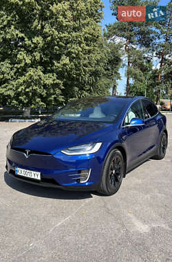 Позашляховик / Кросовер Tesla Model X 2016 в Пісочині