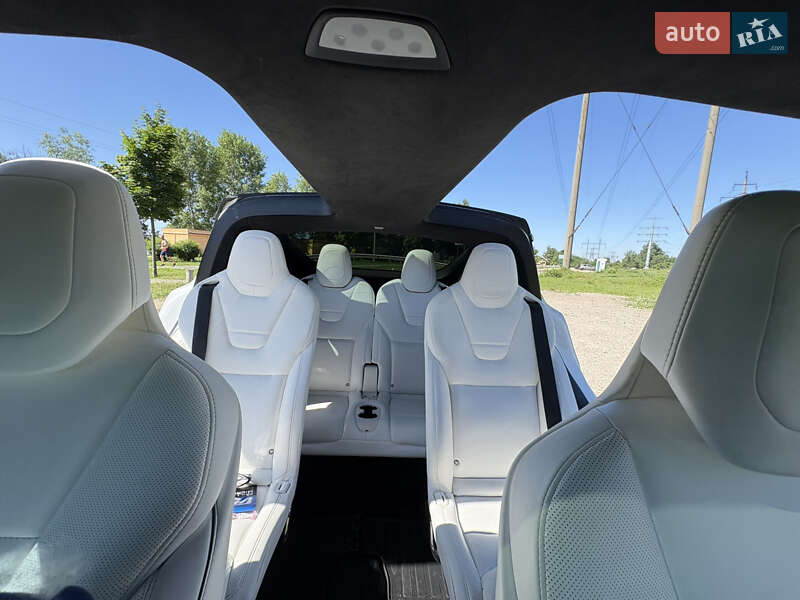 Позашляховик / Кросовер Tesla Model X 2017 в Києві
