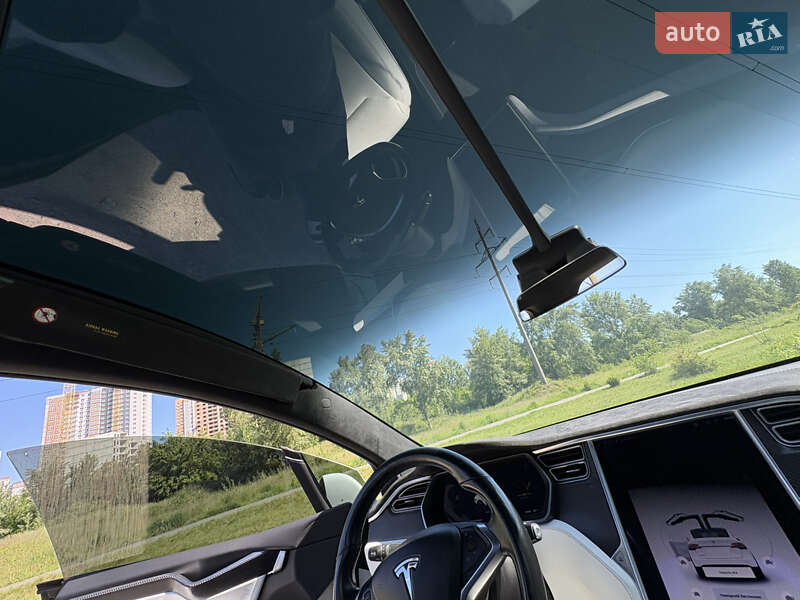 Позашляховик / Кросовер Tesla Model X 2017 в Києві