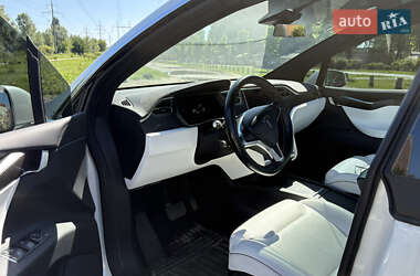 Внедорожник / Кроссовер Tesla Model X 2017 в 