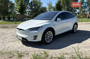 Внедорожник / Кроссовер Tesla Model X 2017 в 