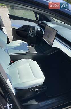 Внедорожник / Кроссовер Tesla Model X 2024 в 