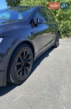 Внедорожник / Кроссовер Tesla Model X 2024 в 