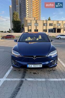 Внедорожник / Кроссовер Tesla Model X 2019 в Киеве
