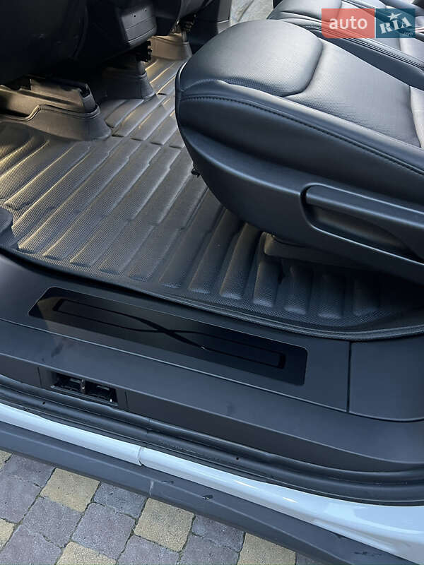 Внедорожник / Кроссовер Tesla Model X 2023 в Тернополе фото 16 Внедорожник / Кроссовер Tesla Model X 2023 в Тернополе