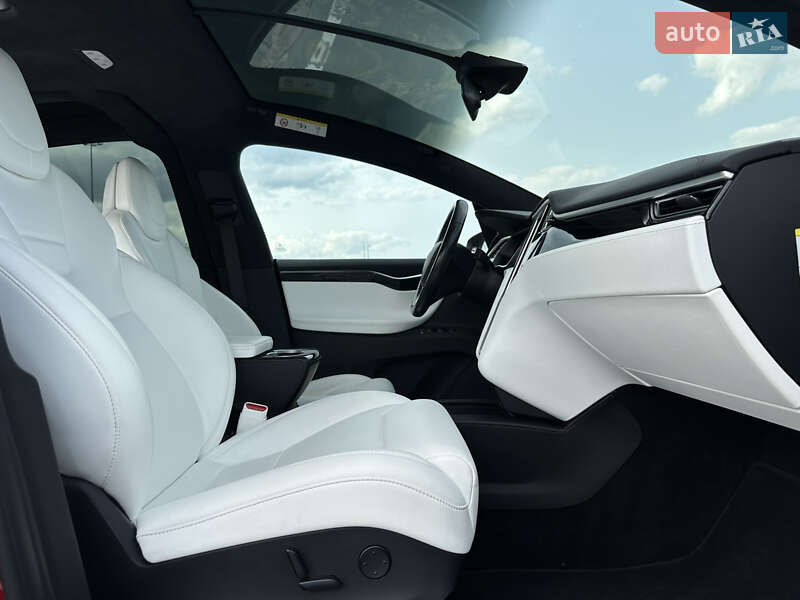 Позашляховик / Кросовер Tesla Model X 2017 в Києві
