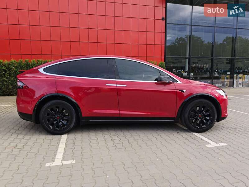 Внедорожник / Кроссовер Tesla Model X 2019 в Виннице