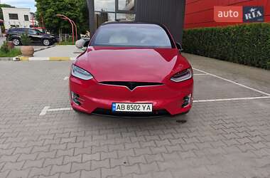 Позашляховик / Кросовер Tesla Model X 2019 в 